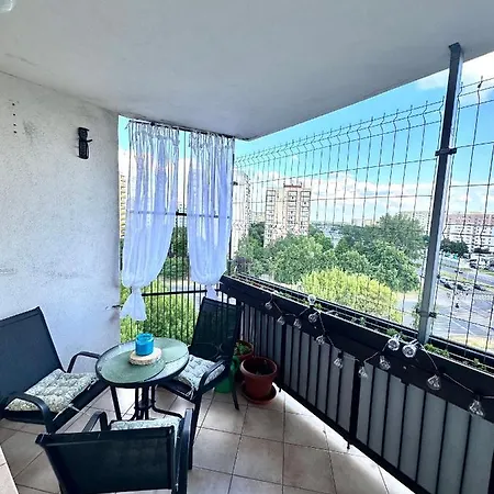 Gocław 2 Parking Free